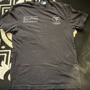 Used Divided Activewear T-shirt size Small